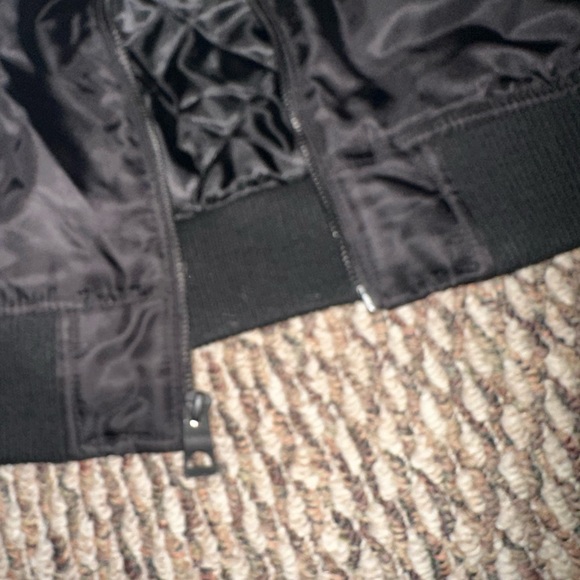 GUESS bomber jacket - Picture 4 of 7